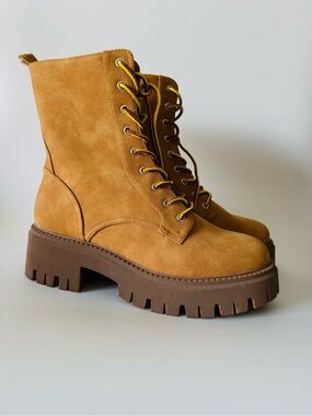 Dolce Vita Tan Lace-Up Platform Combat Boots